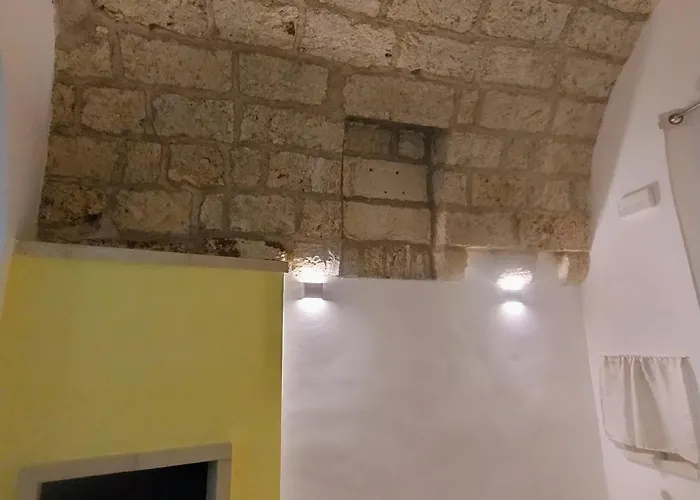 Maura Domus * Corigliano dʼOtranto